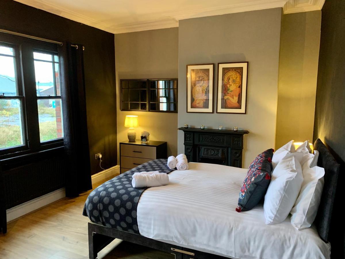 Stamer House By Yourstays, Stylish Quirky House, With 4 Double Bedrooms, Book Now! Stoke-on-Trent Bagian luar foto