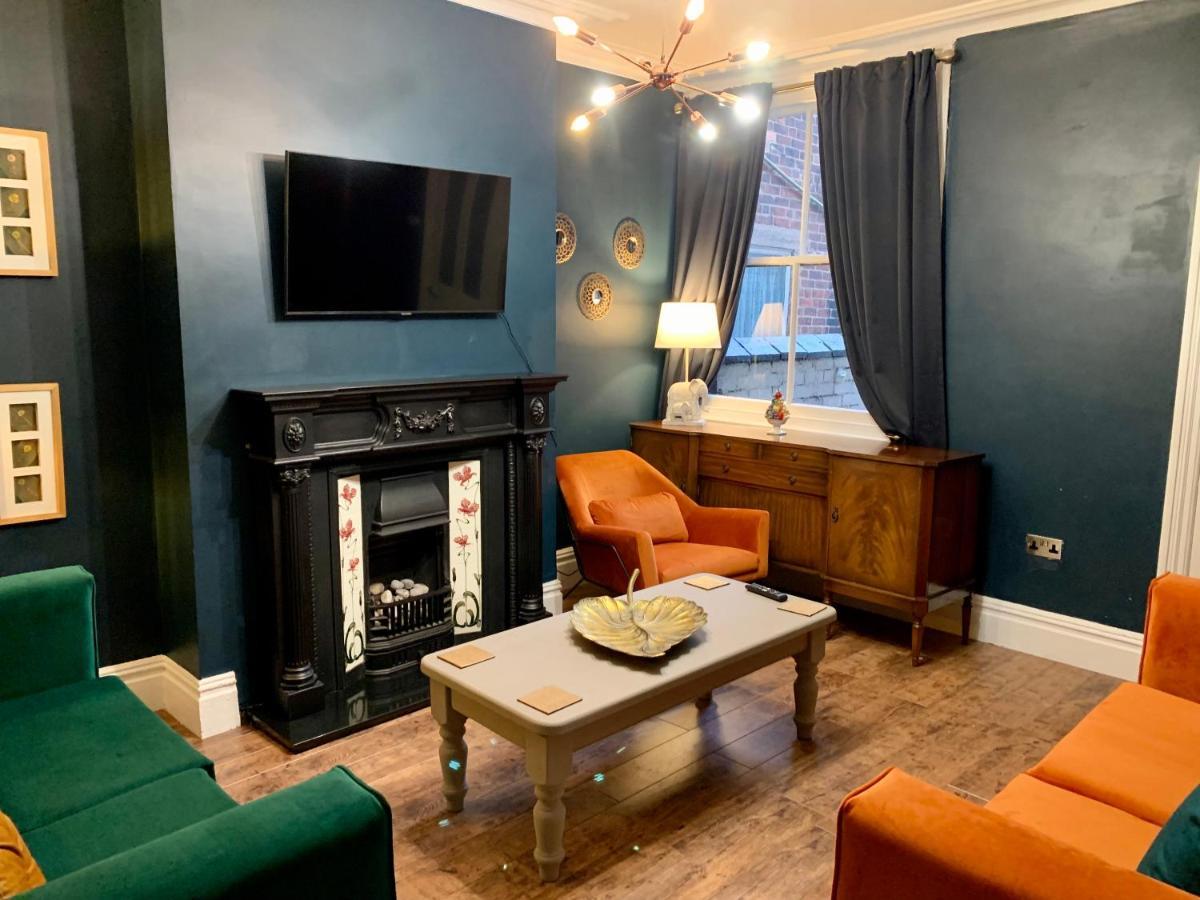 Stamer House By Yourstays, Stylish Quirky House, With 4 Double Bedrooms, Book Now! Stoke-on-Trent Bagian luar foto
