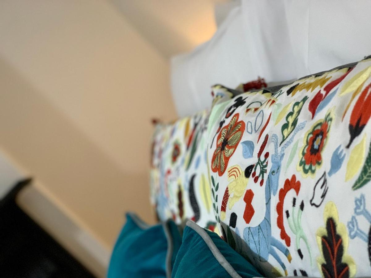 Stamer House By Yourstays, Stylish Quirky House, With 4 Double Bedrooms, Book Now! Stoke-on-Trent Bagian luar foto