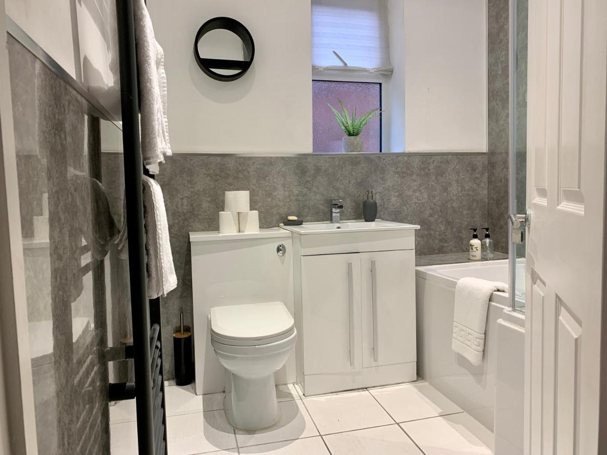 Stamer House By Yourstays, Stylish Quirky House, With 4 Double Bedrooms, Book Now! Stoke-on-Trent Bagian luar foto