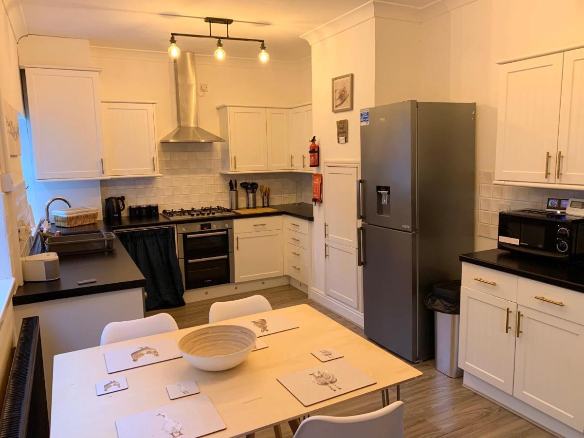 Stamer House By Yourstays, Stylish Quirky House, With 4 Double Bedrooms, Book Now! Stoke-on-Trent Bagian luar foto