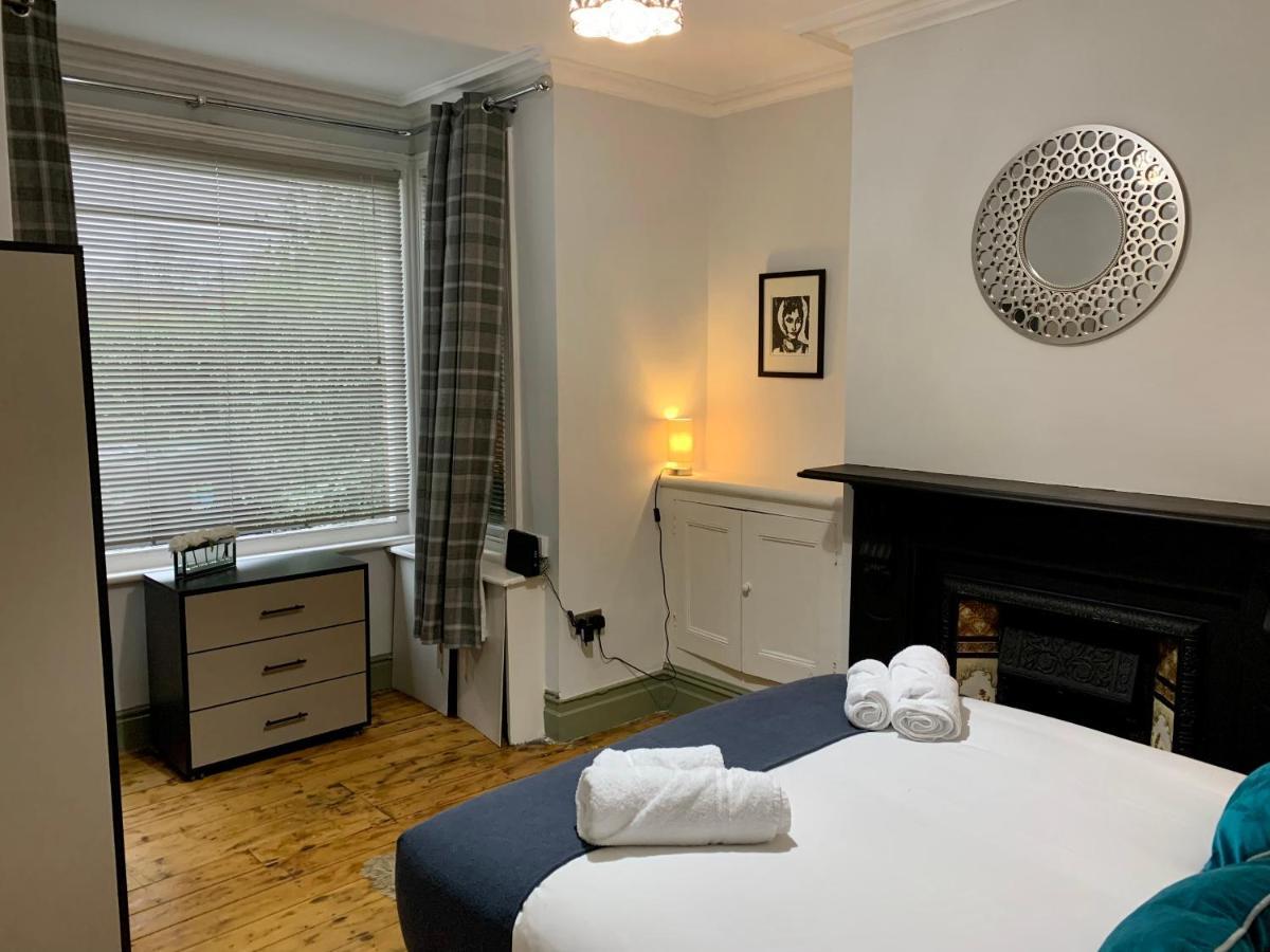 Stamer House By Yourstays, Stylish Quirky House, With 4 Double Bedrooms, Book Now! Stoke-on-Trent Bagian luar foto